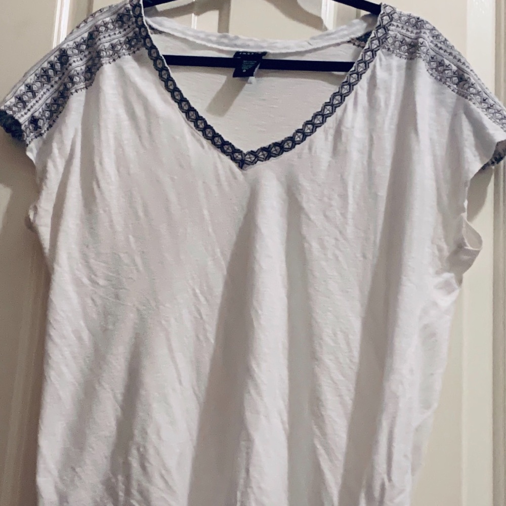 White V-Neck Shirt with Black Stitched details